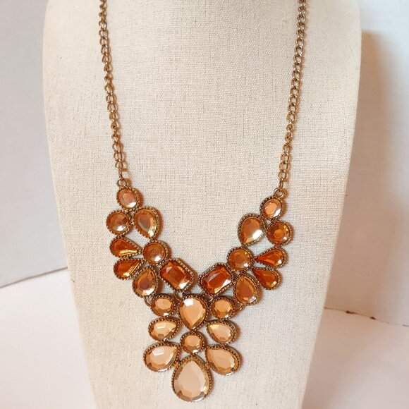 Stunning EL Gold Tone Champagne Glass Statement Bib Cocktail Necklace 19”-22" - Picture 2 of 6